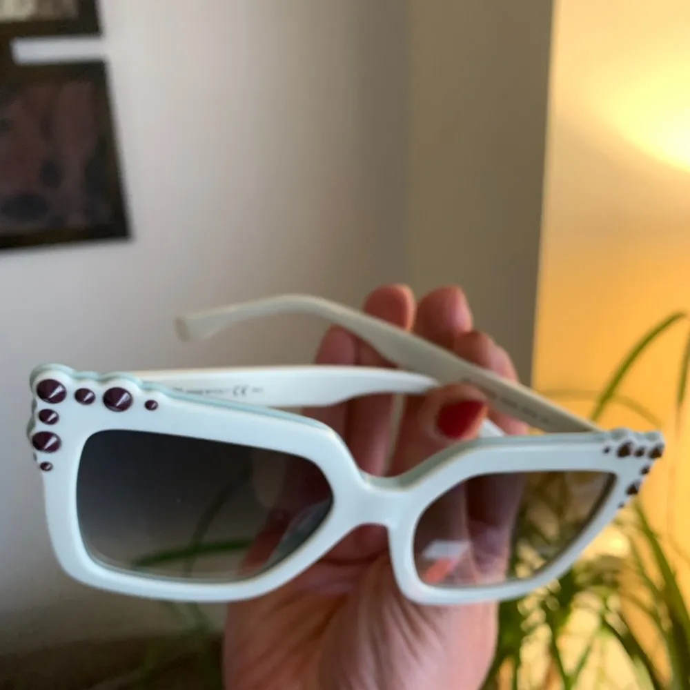 Authentic FENDI 52 Butterfly crystals acetate sunglasses - Image 11