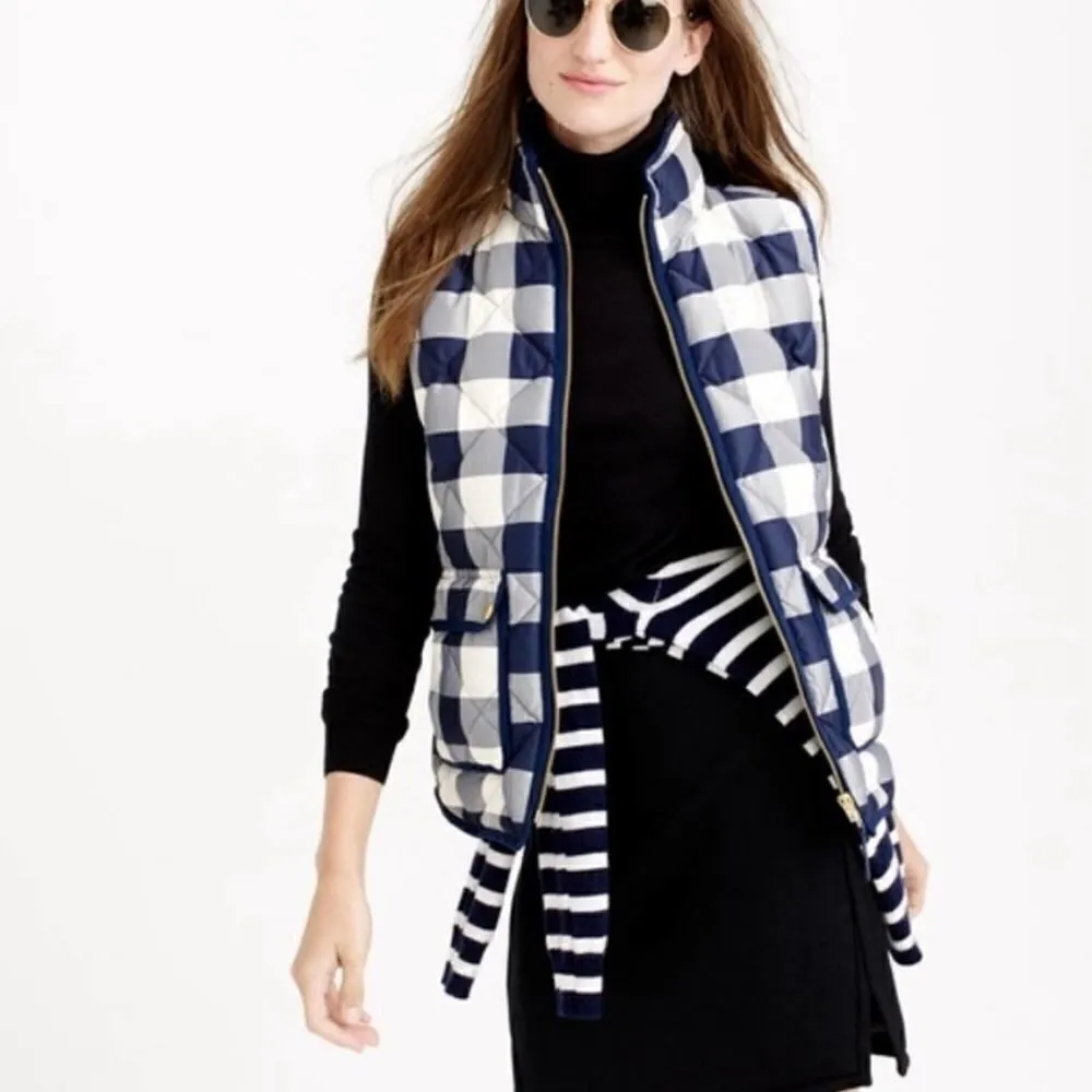 J. Crew Excursion Quilted Down Vest Navy Cream Plaid Size XS preppy 138.00 MSRP - Image 2