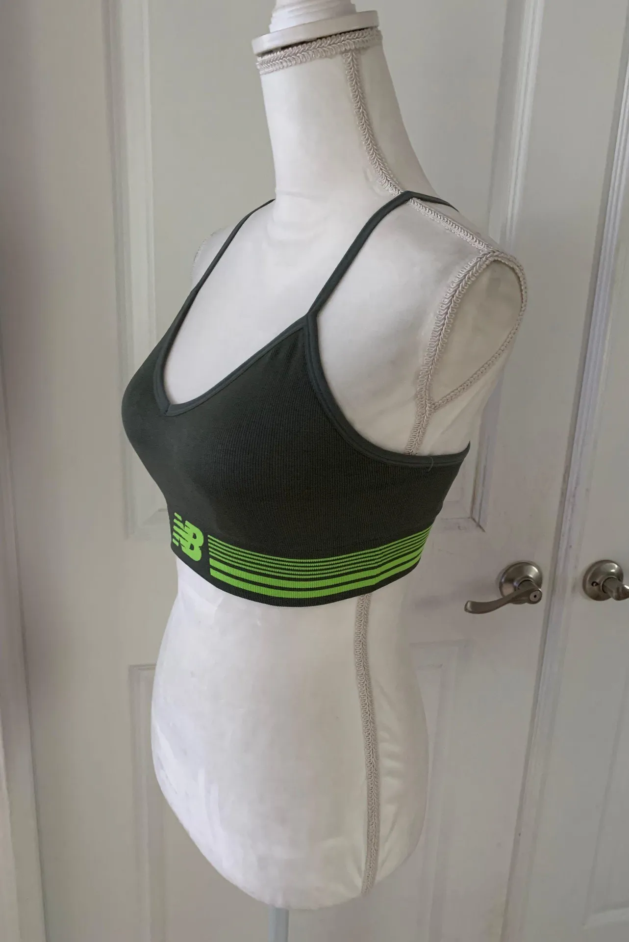 sports bra - Image 3