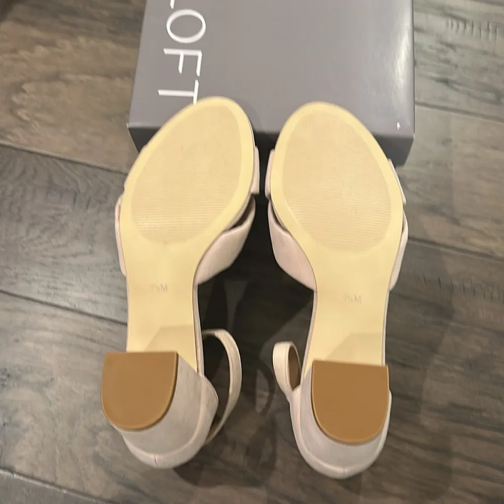 New In Box Loft Pink Suede Block Heel Sandals Sz 7.5 - Image 6