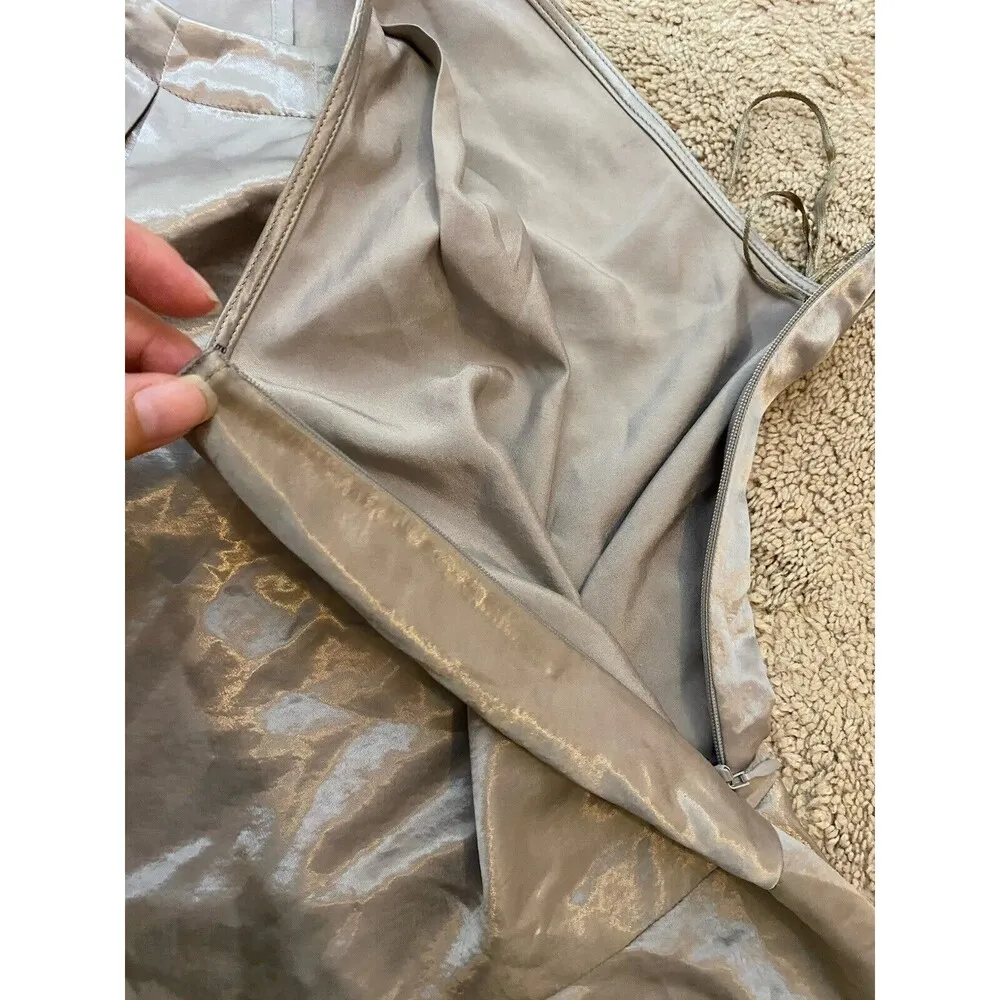 Banana Republic Heritage Collection Women Silver Sleeveless Top Size 4 Stains - Image 3