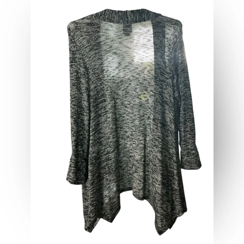 Bobeau Black and Gray Open Cardigan - Image 3