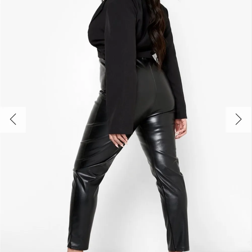 NEW Boohoo Plus Size SEAM FRONT PU LEGGINGS - Image 4