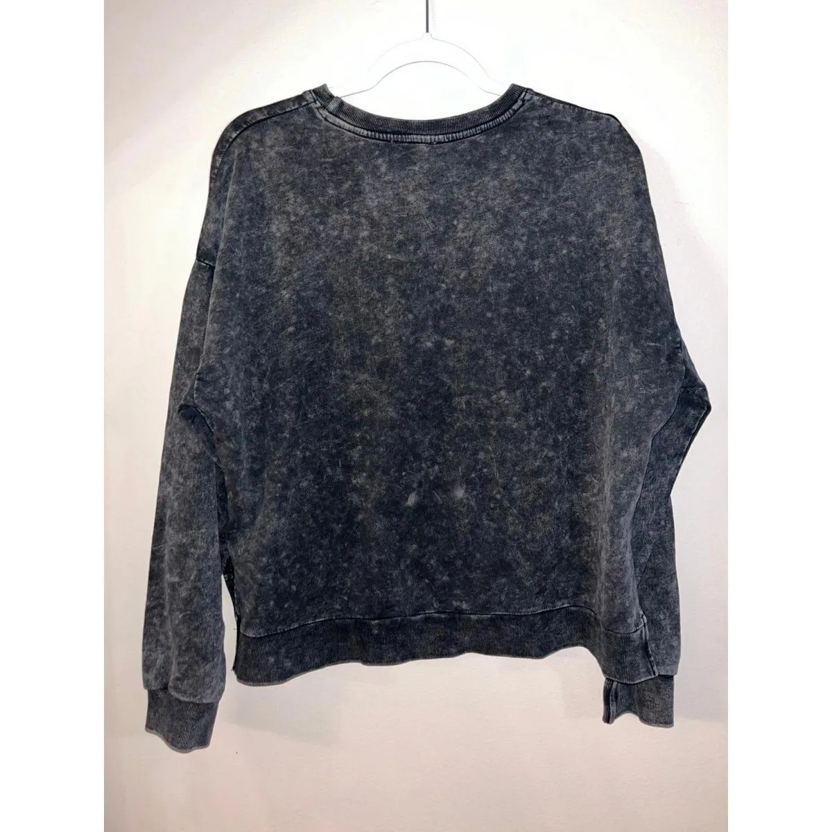 Le Lis Sweatshirt size Large Acid Wash Lightning Bolt Stars - Image 2
