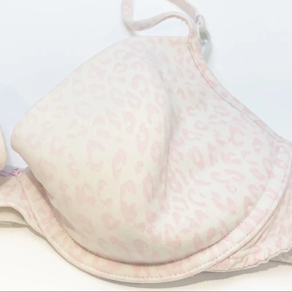 Victorias Secret Pink Leopard Print T-shirt Demi Bra 34C - Image 2