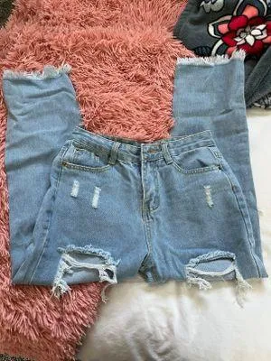 Light Blue Jeans - Image 2