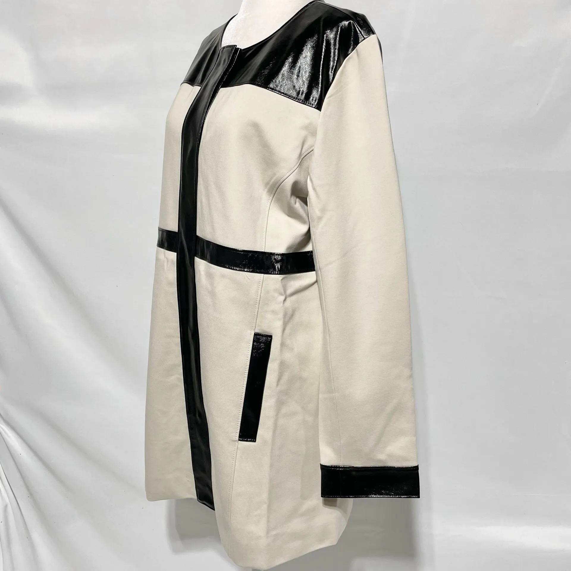 New Dennis Basso Patent Faux Leather Trim Ponte Topper Jacket Ecru Black Medium - Image 7