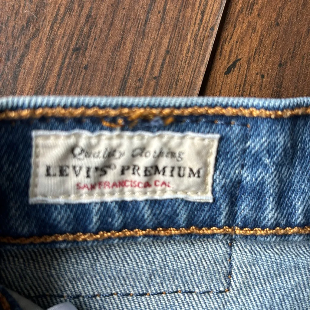 Levi's Blue Straight Jeans Timeless Style 501 Skinny Button Fly High Rise Sz 27 - Image 10