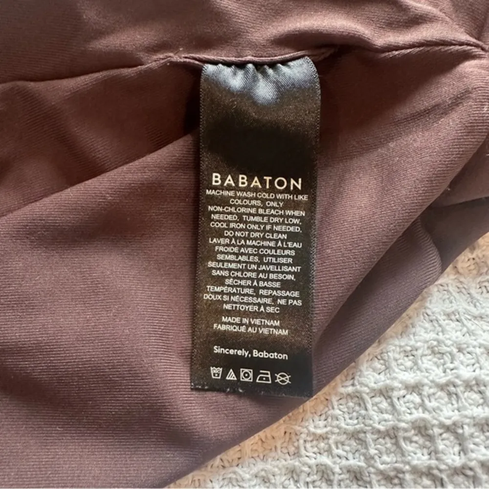 Babaton Aritzia Contour V-Neck Romper brown size XS spring 2023 collection - Image 10