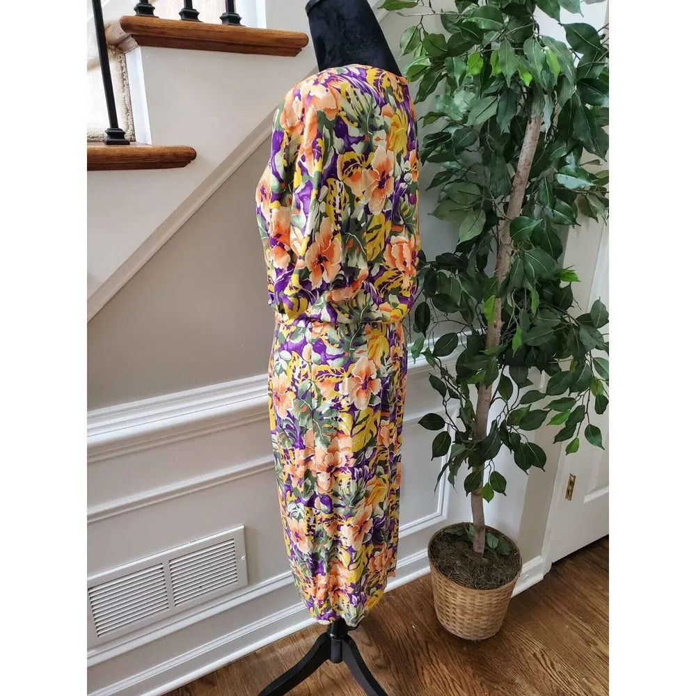 Vintage Jeffrey & Dana Floral Rayon Round Neck Short Sleeve Knee Length Dress Size 10 - Image 4