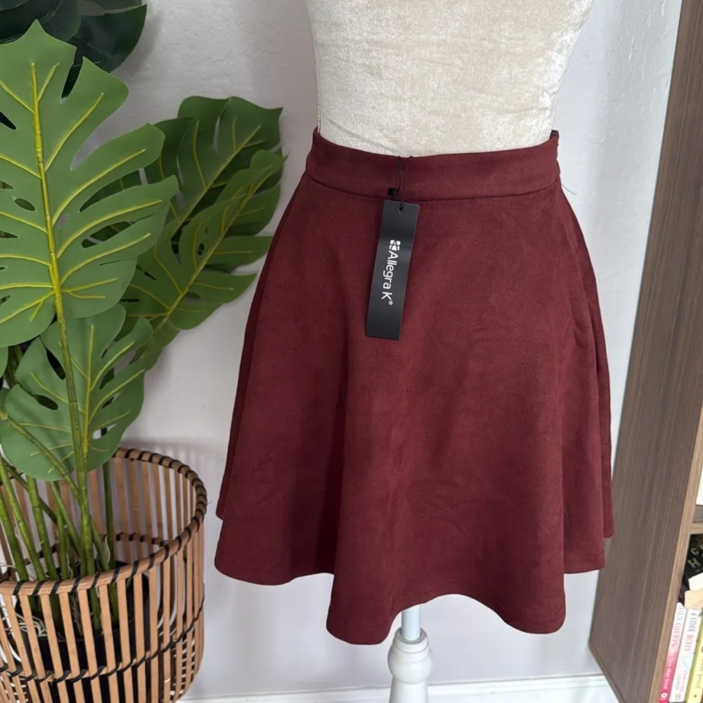 nwt // Allegra K mini skater faux suede skirt - Image 3