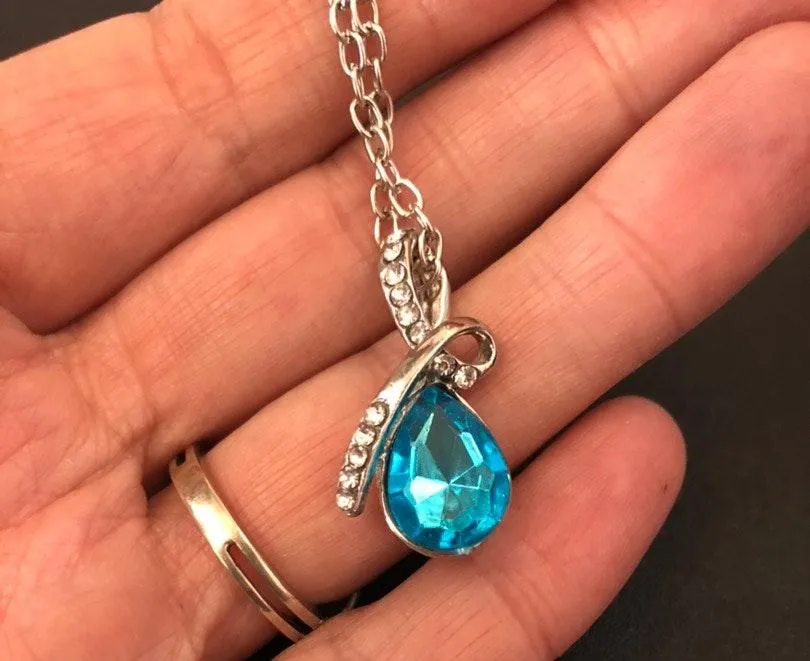 💎Beautiful Blue Necklace !!! 💎NWOT - Image 4