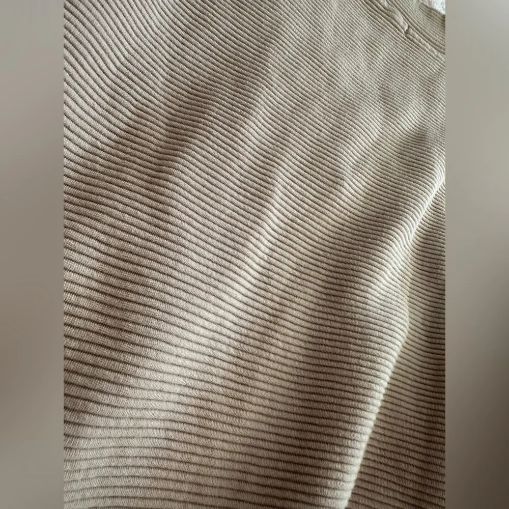 NWT Stateside Boutique Brown Ribbed Sweater Womens Crewneck V-Neck Size Large - Image 9