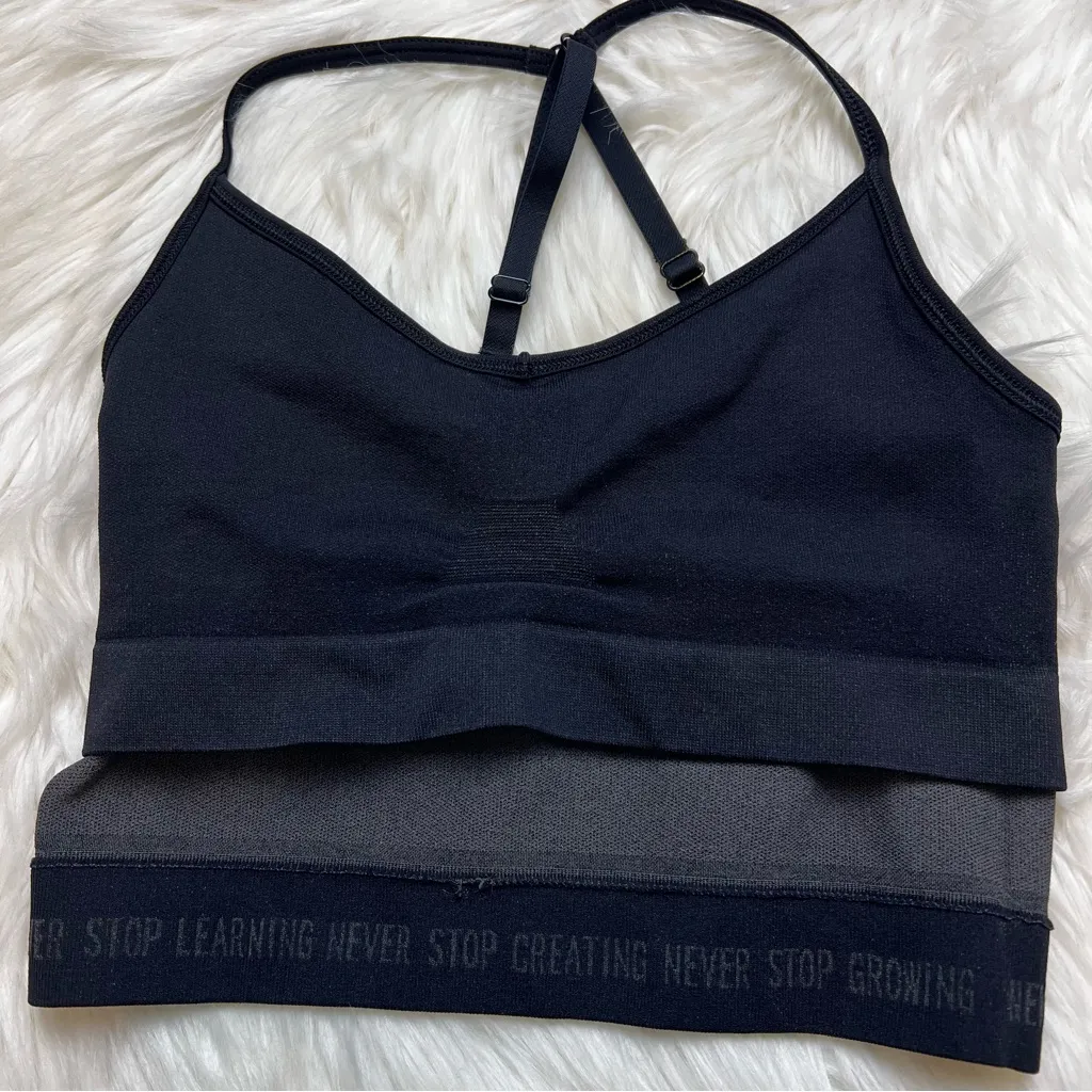 The North Face Renegade Longline Sports Bra. Size Small. - Image 8