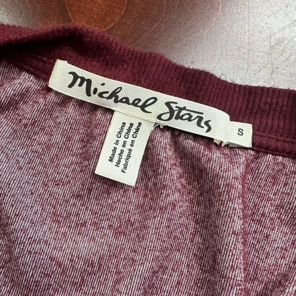 MICHAEL STARS Maroon Velvet or Velour V Neck T Shirt Top - size small - Image 6