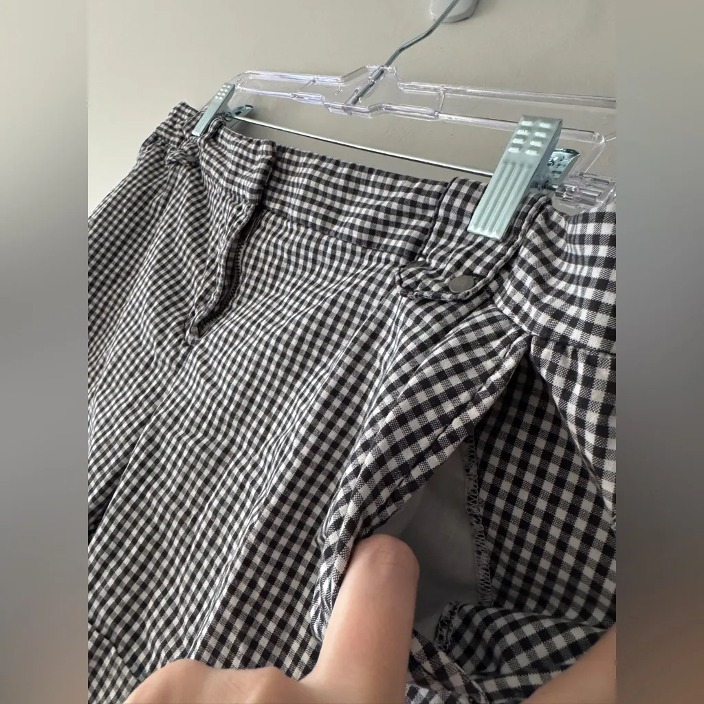 LOFT Gingham Plaid Black and White Shorts - Image 3