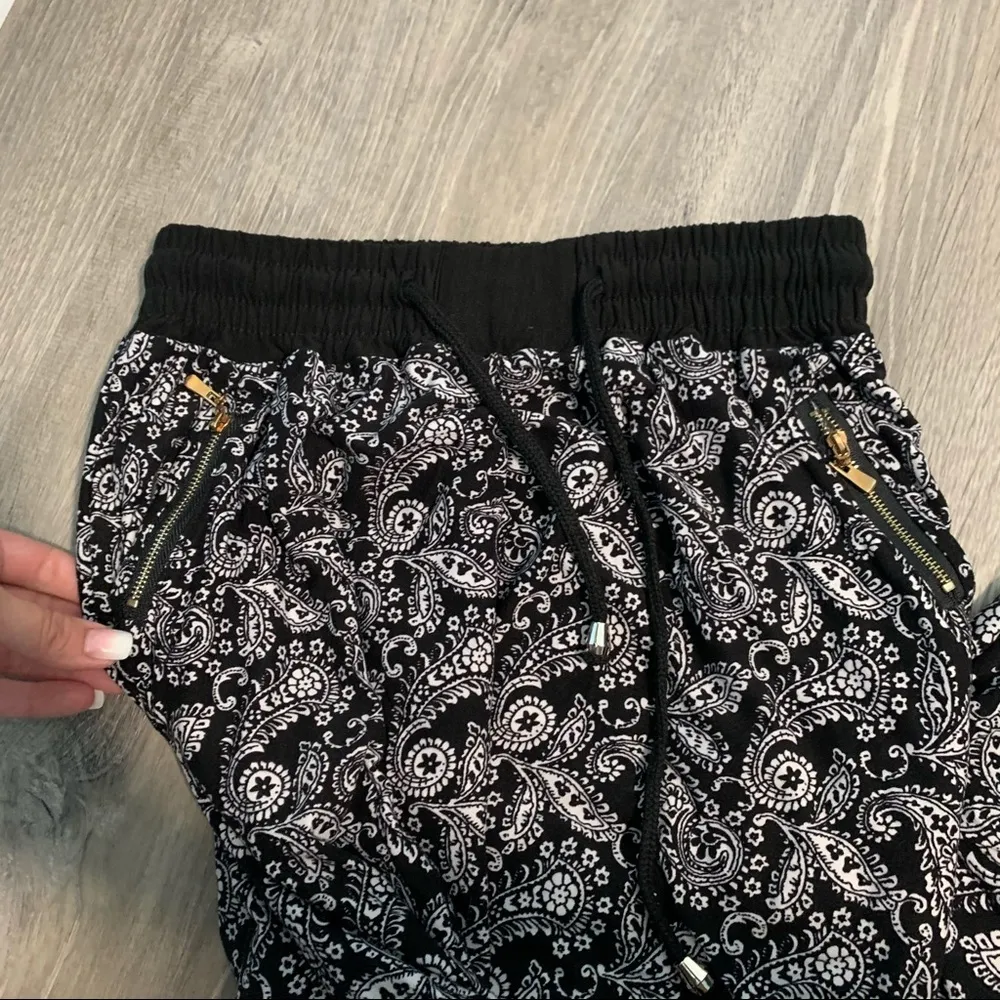 10/$25  Leggings - Image 3