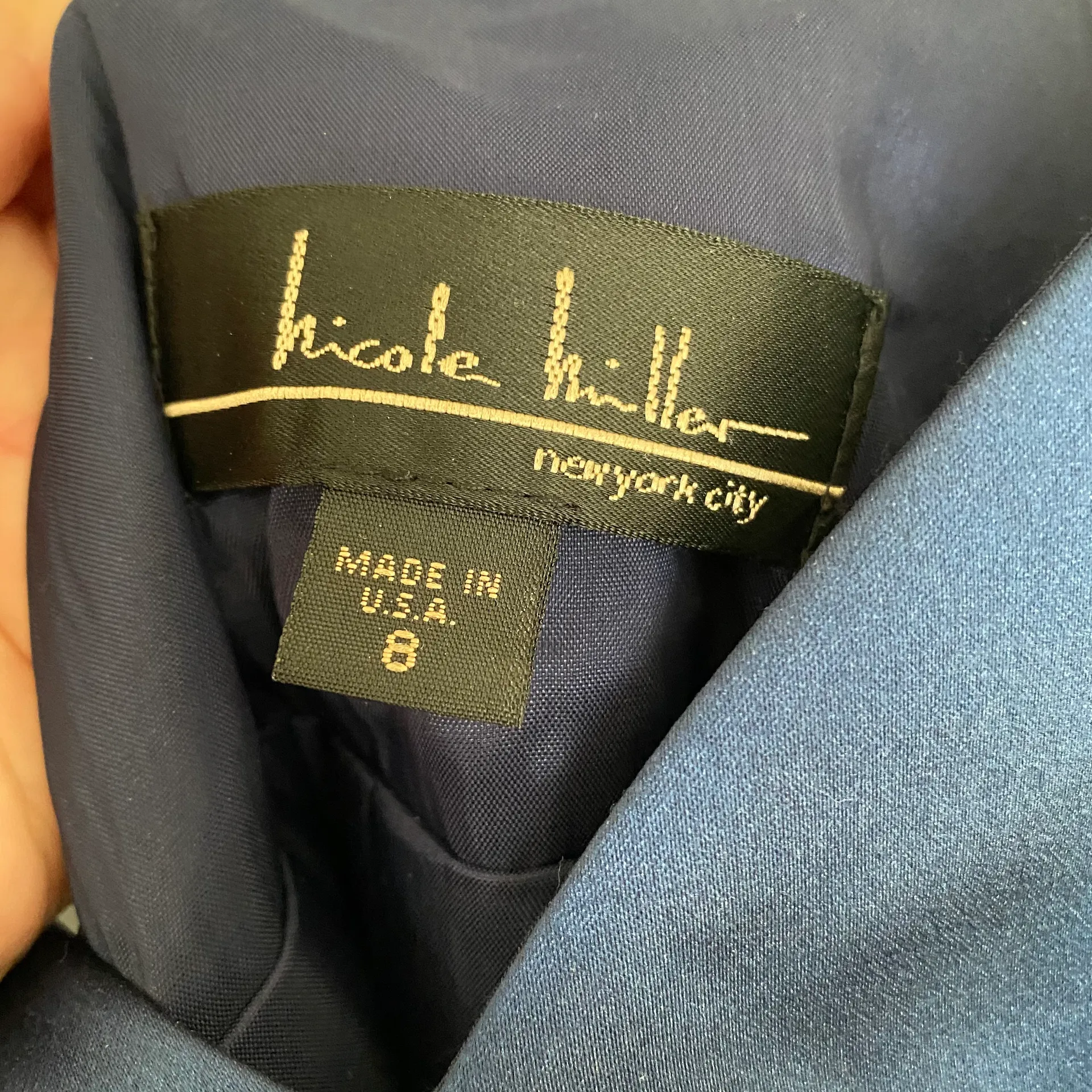 navy blue dress. - Image 8