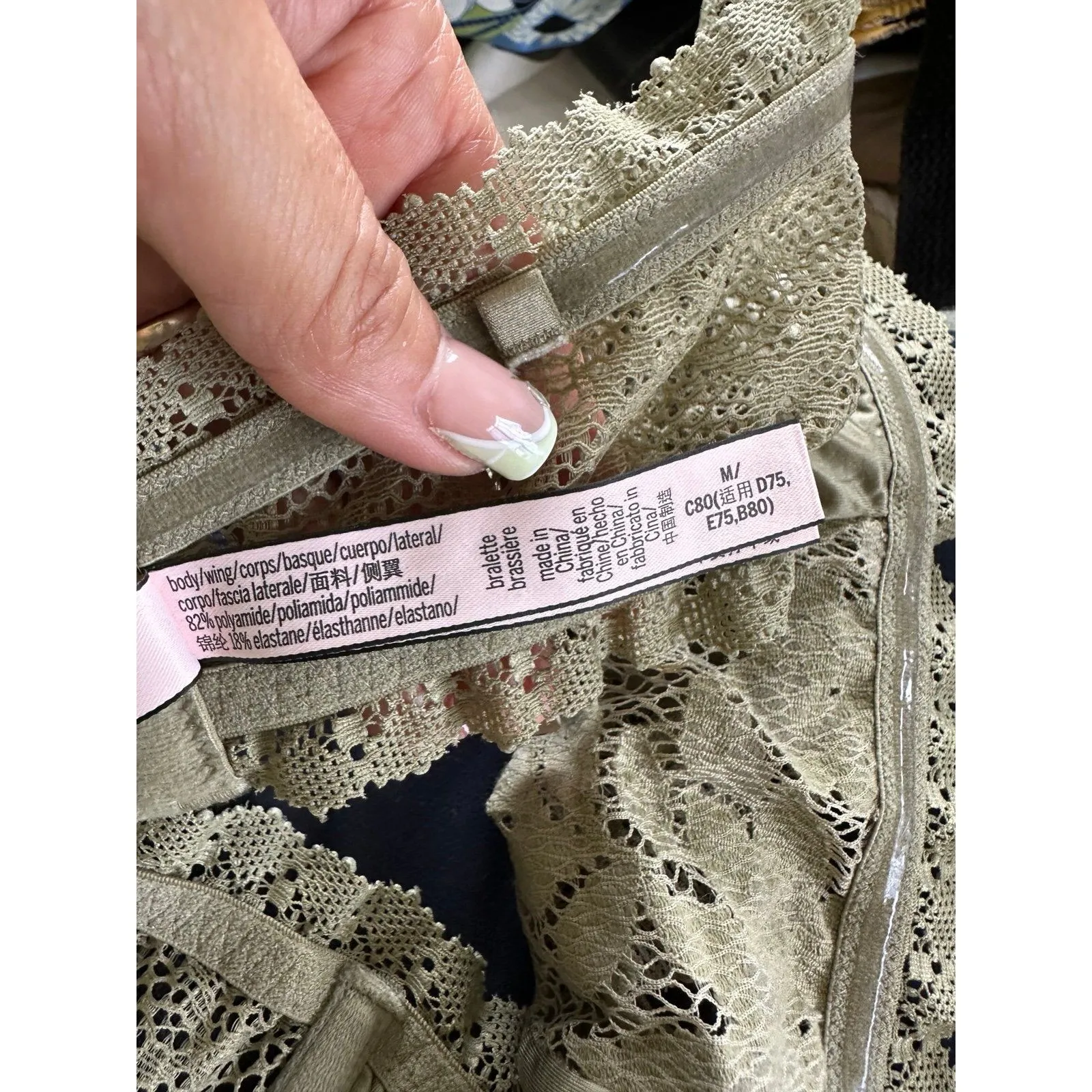 NWOT Victoria's Secret Olive Lace Convertable Bralette Strapless Wireless Bra M - Image 8