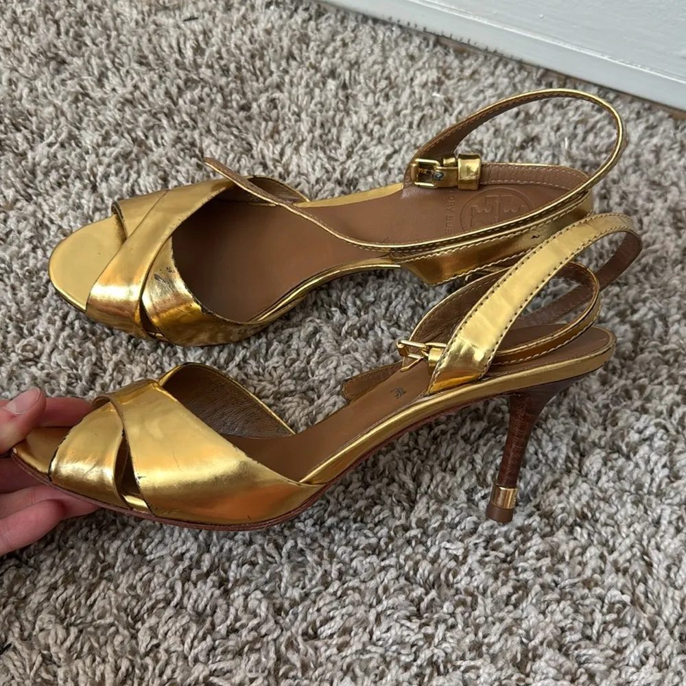Elegant Gold Tory Burch Strappy Heels 7.5 - Image 3
