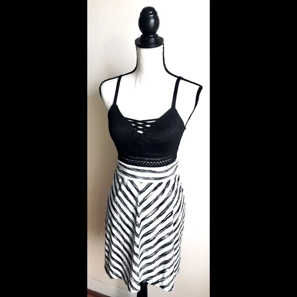 B&W Striped Stretch Skirt: Midi Length, High Waist, A-Line Style, Sz. S - Image 3