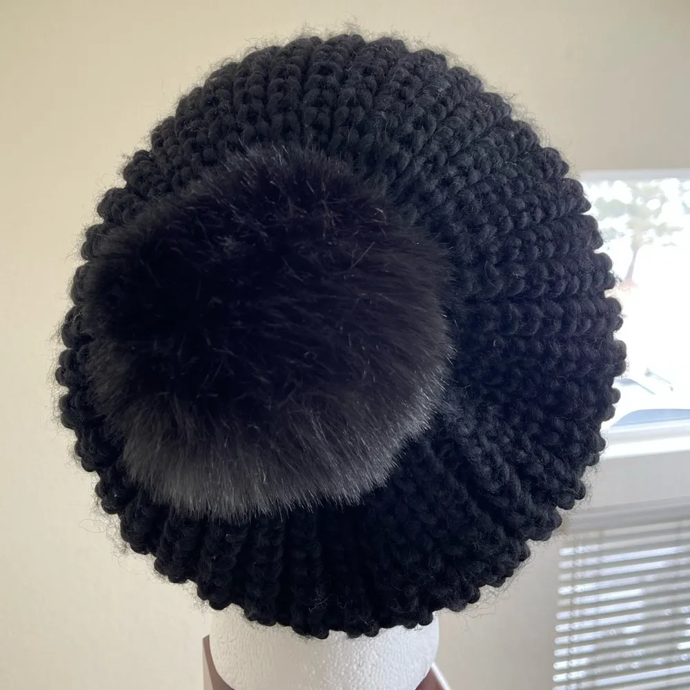 Black PomPom Beanie Beret - Image 3