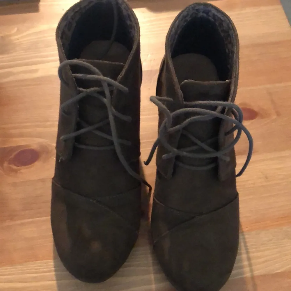 Women’s Hunter Green Wedge Booties - Image 3