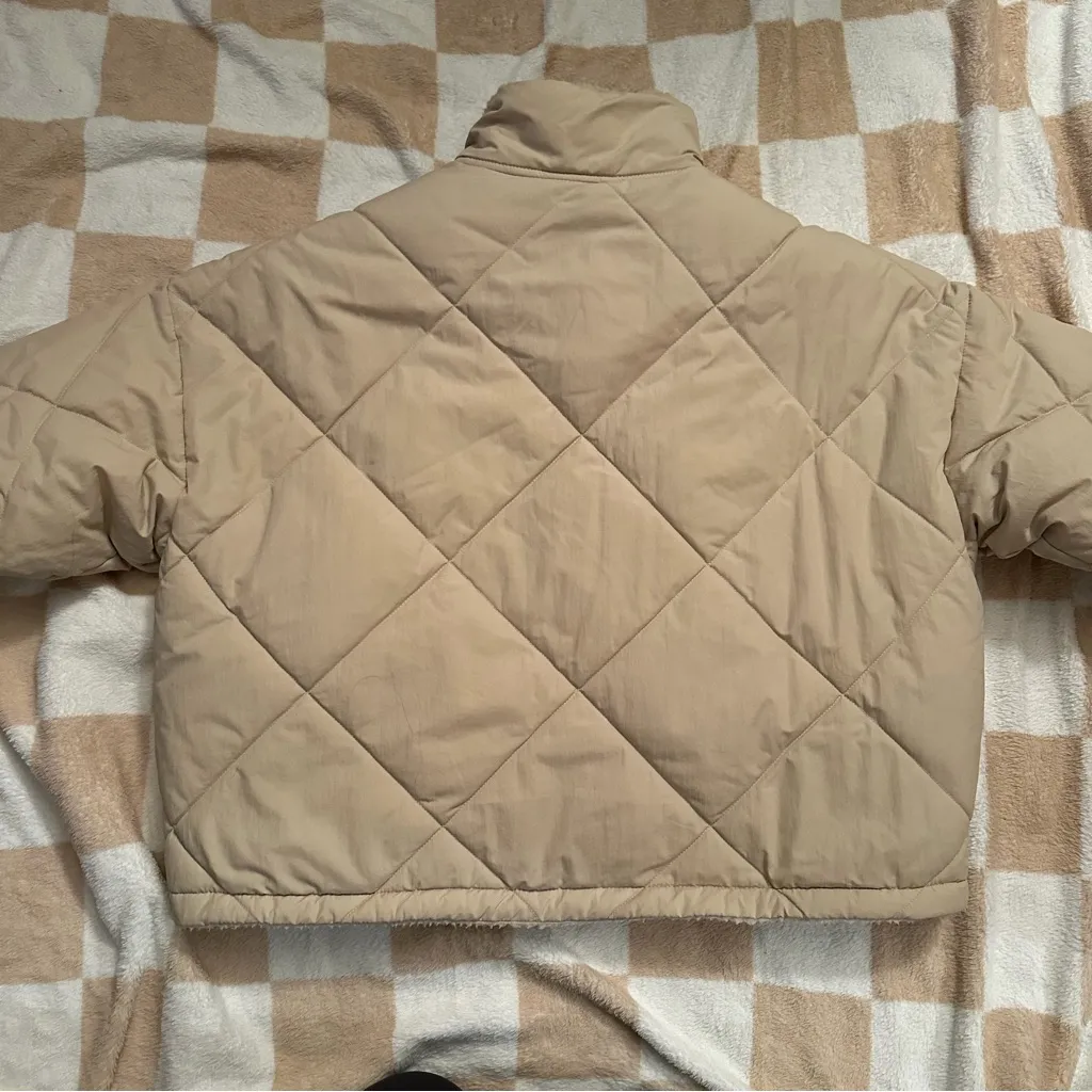 American Eagle Reversible Puffer Quilted Jacket - Image 3