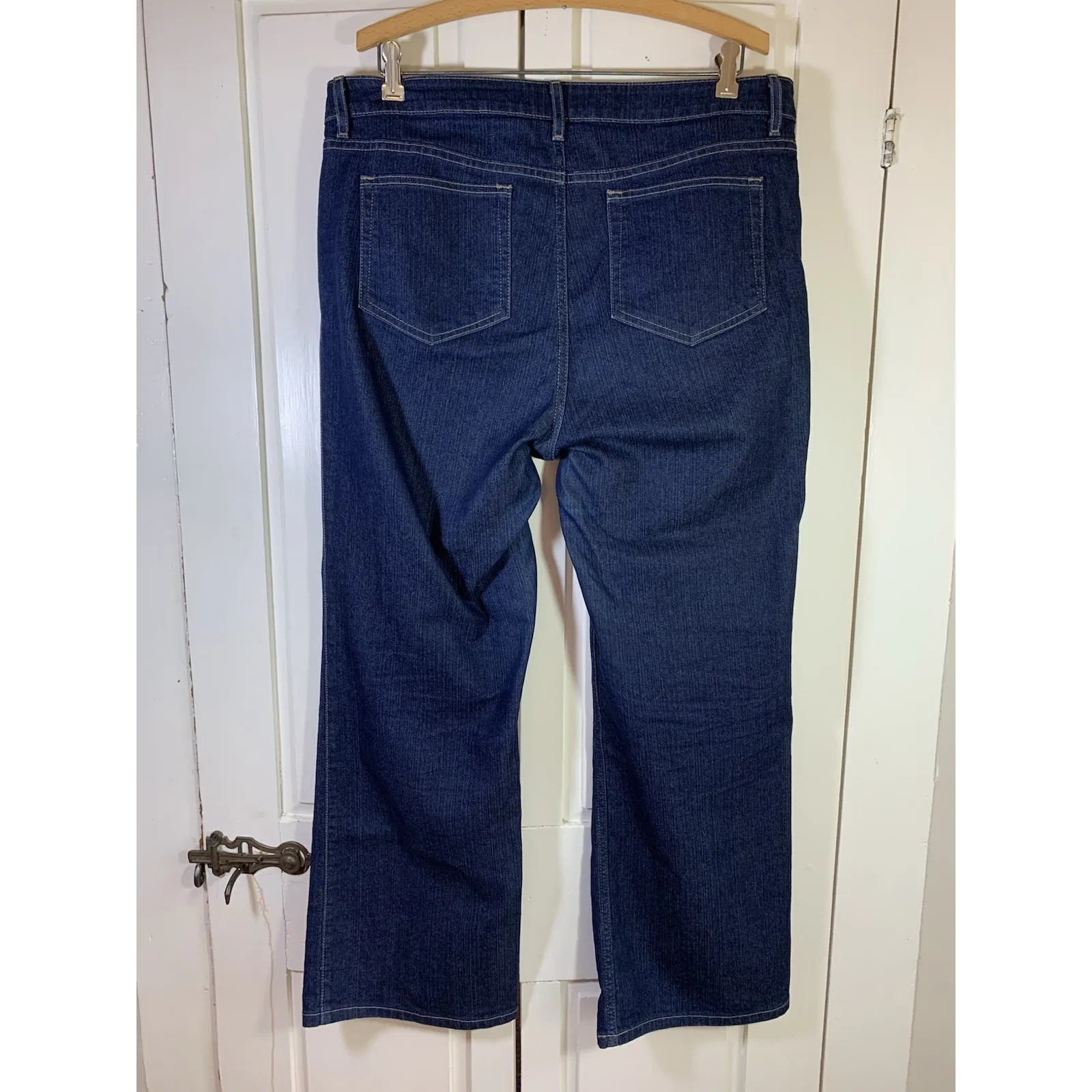 LL Bean Jeans Favorite Fit Straight Blue Denim Womens‎ Sz 16 Petite 16P Minimal - Image 4