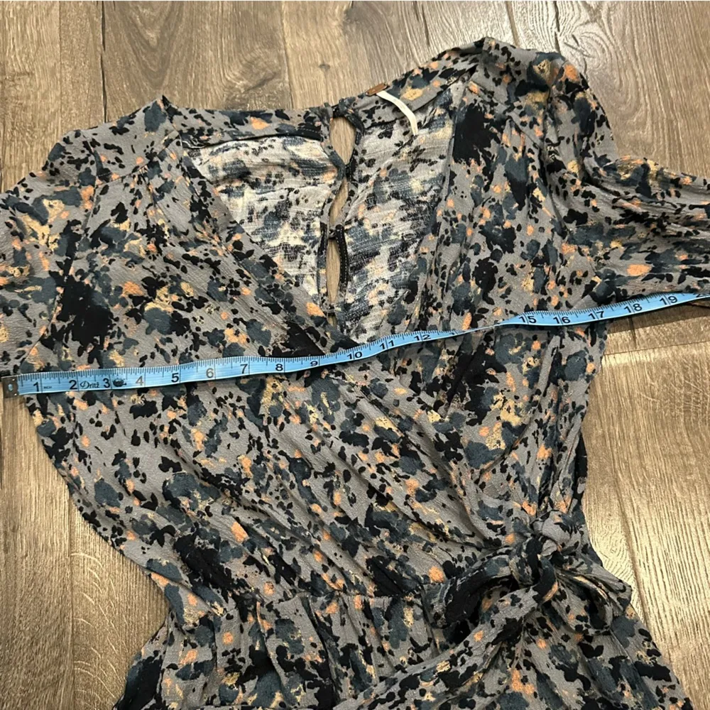 FREE PEOPLE Romper ALL THE RIGHT RUFFLES BLUE Floral Size Small Boho Festival - Image 12