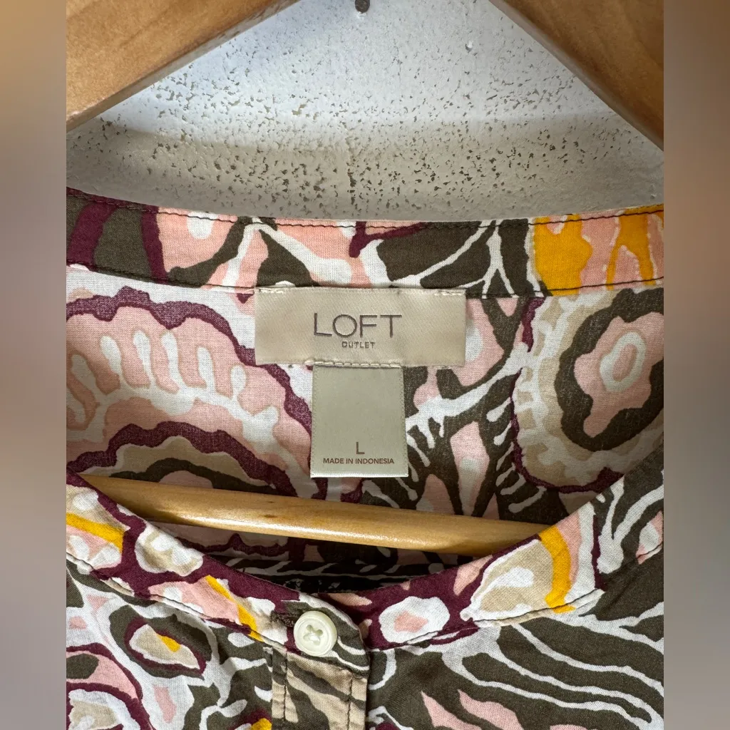 LOFT Outlet Womens‎ Top Sz L Pink Original Floral Tropical  Long Sleeve Blouse - Image 3