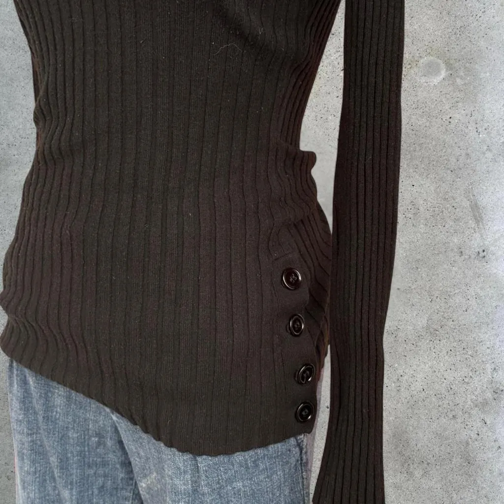 Vintage black v - Image 3