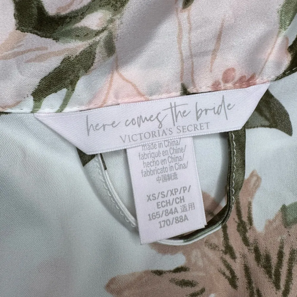 Victorias Secret Medium Here Comes The Bride Floral Satin  Wrap Robe S-XS  D4 - Image 13