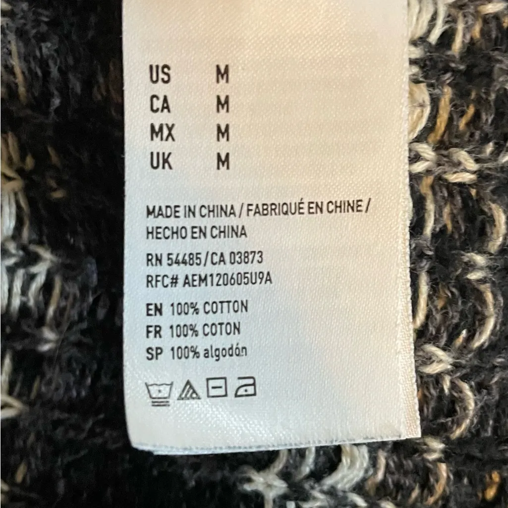 American Eagle Outfitters Black and White Geometric Sweater - Image 3