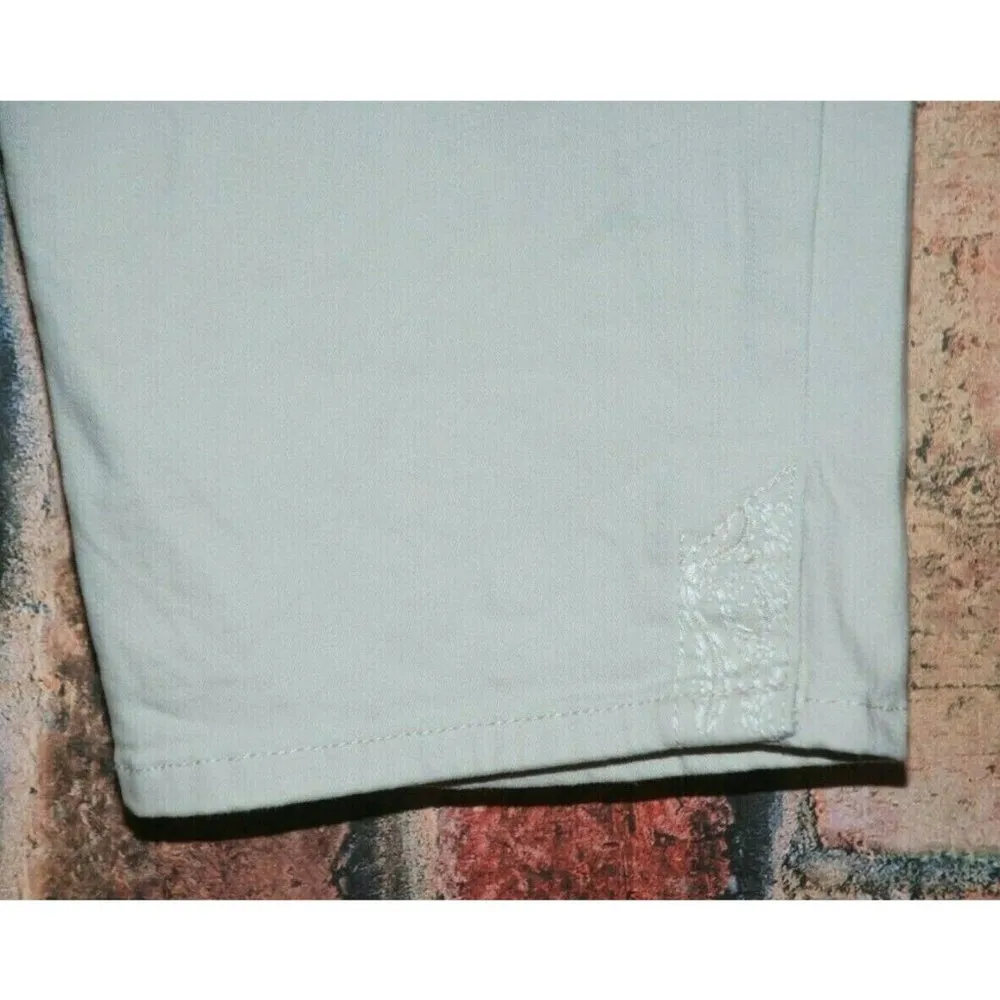 Gloria Vanderbilt Ladies Cream Jeans Size 16P Cropped Embroidered Beaded Stretch - Image 4