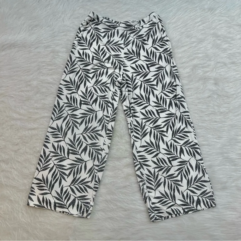 J. Jill Wearever Floating Palm Pants Cropped Full Leg White Black XS Palazzo - Image 8