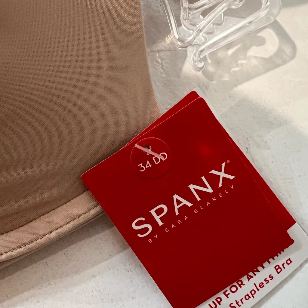 Spanx strapless or strapped bra - Image 2