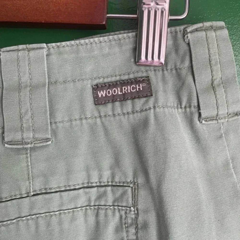 CLEARANCE! Woolrich Sage Green Capri Crop Pants Size 6 EUC‎ - Image 6