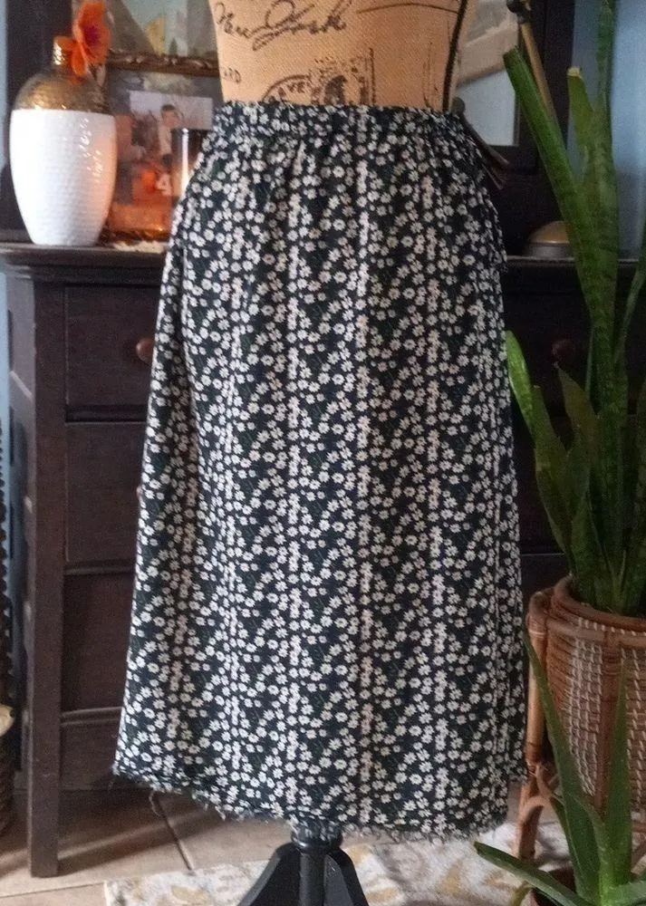 Elan Navy Blue Ditzy Daisy Floral Print A-line Tie Waist Midi Skirt - Image 4