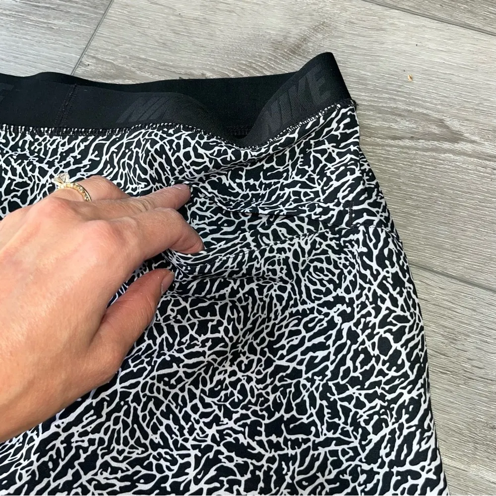 Nike Golf Dri-fit Skort skirt medium - Image 5