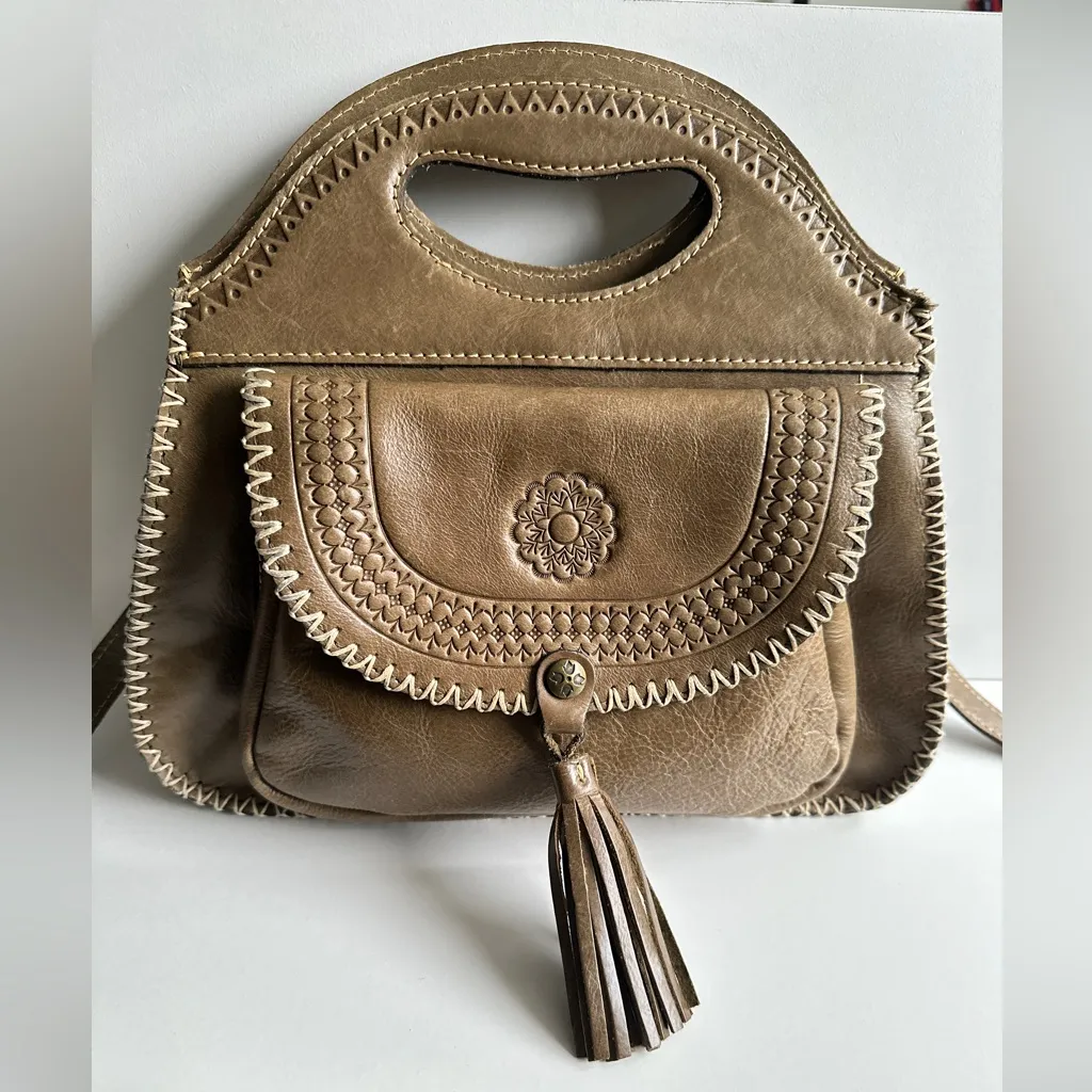 Patricia Nash Sage Green
Distressed Leather Stitch Trim
Detach Strap Hobo Bag - Image 2