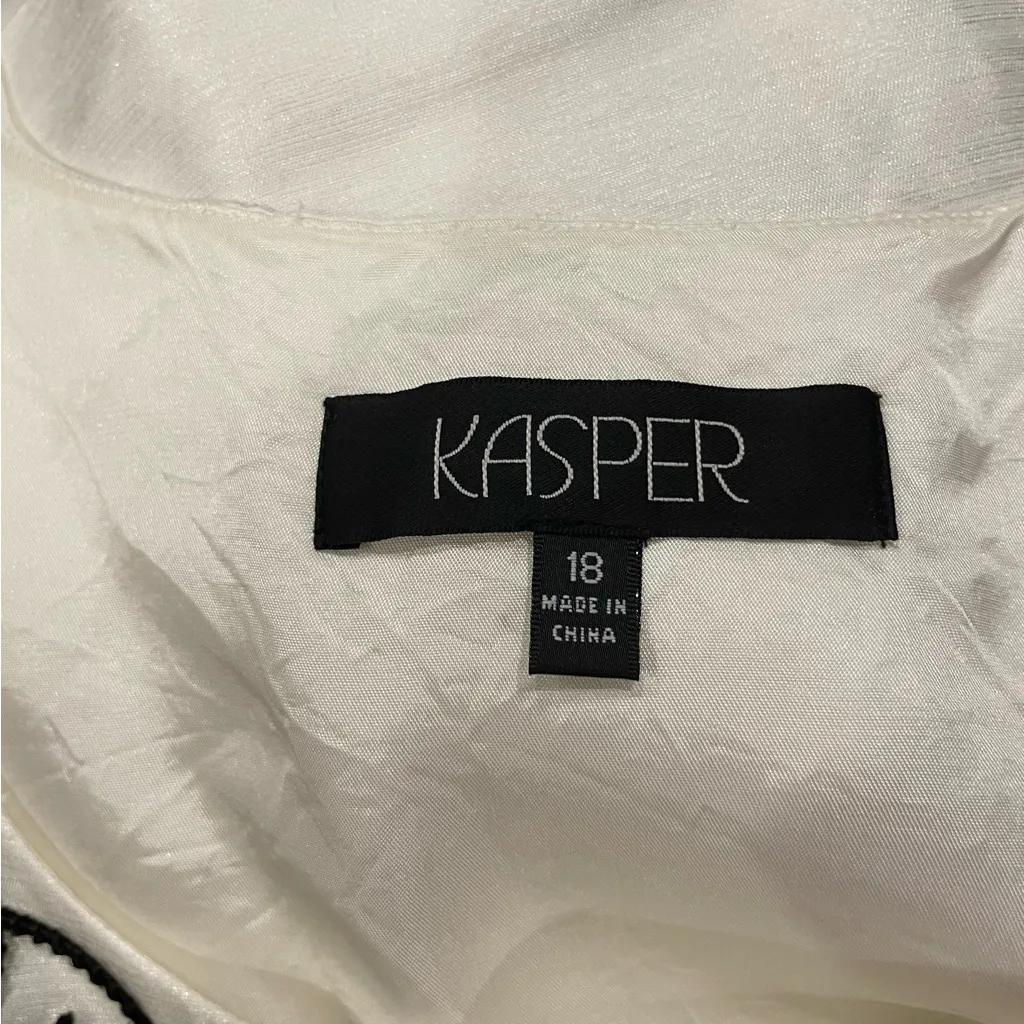 Cute Kasper creamy white silky ribbon design embellishments top Size 18 - Image 10
