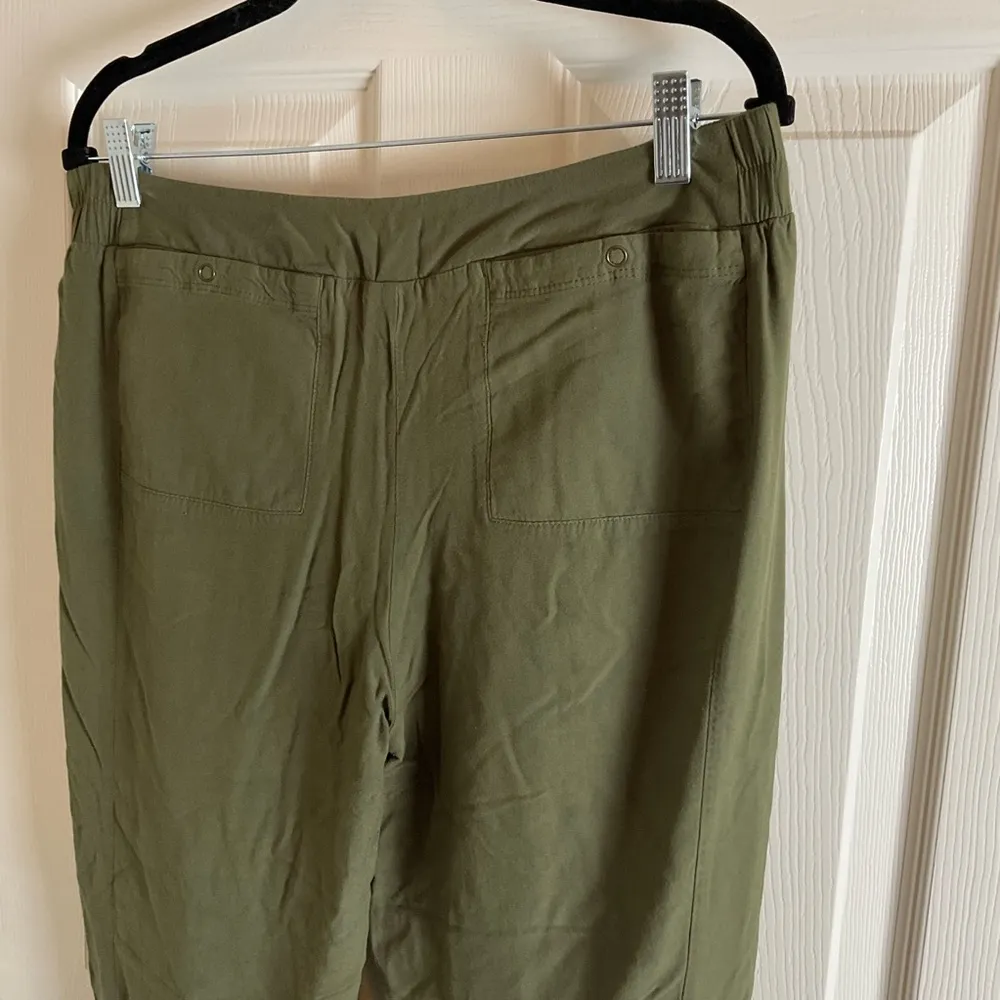 Hurley Women’s Olive Green Pants size large - Image 6