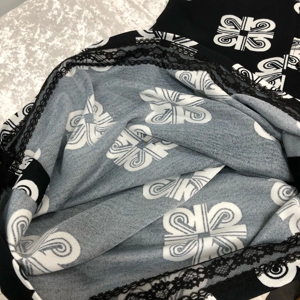 Vintage shirt dress made in California geometric black white long sleeve Size 10 - Image 7