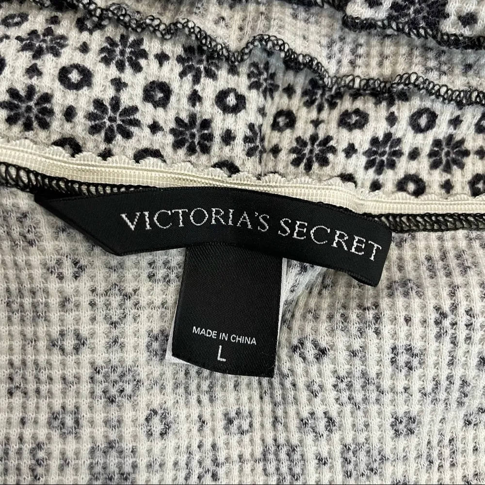 Victoria's Secret Thermal Knit Printed Tank Top Size Large - Image 3