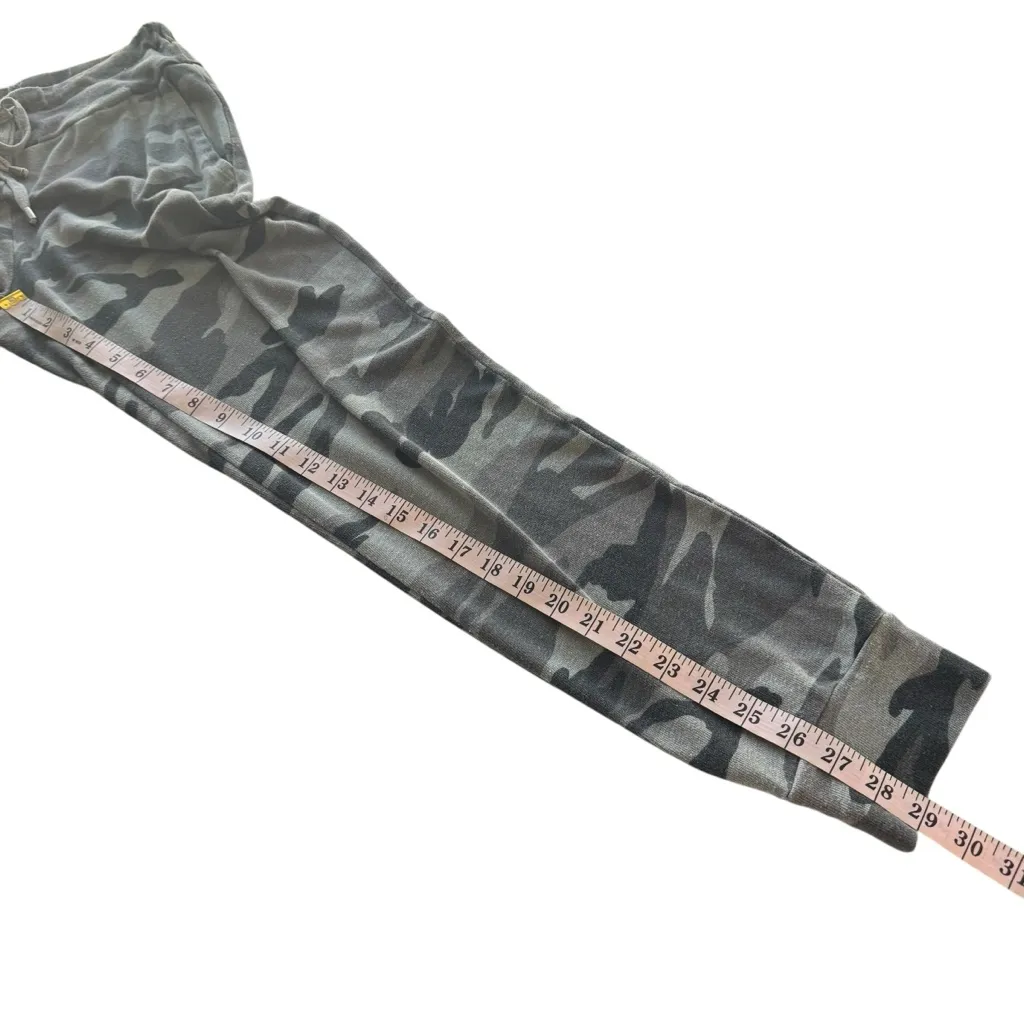 Splendid Gray‎ Track Pants with Camouflage Design - Image 16