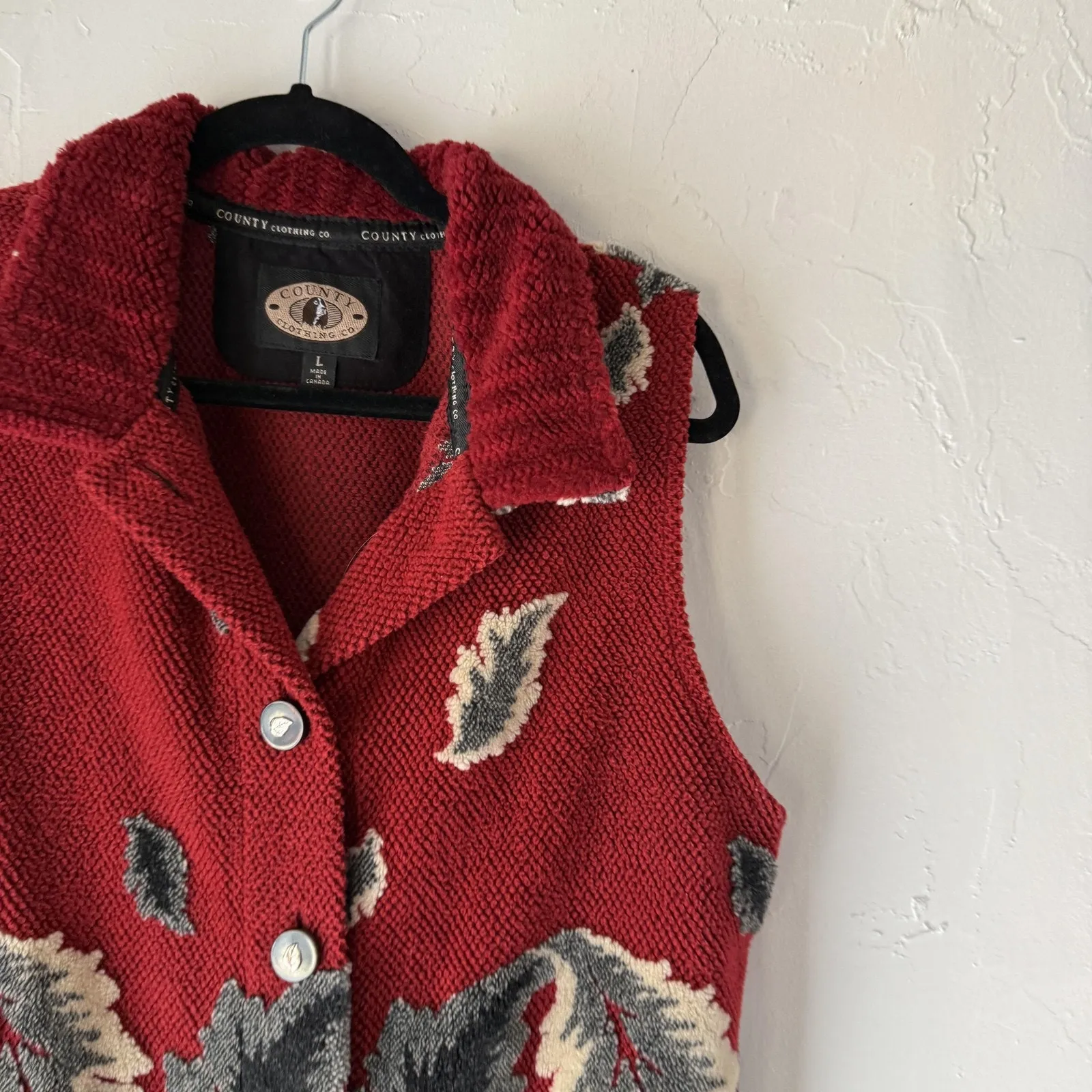 County Clothing Co Sweater Vest Vintage Large Red Leaf Pattern Button Up‎ - Image 2