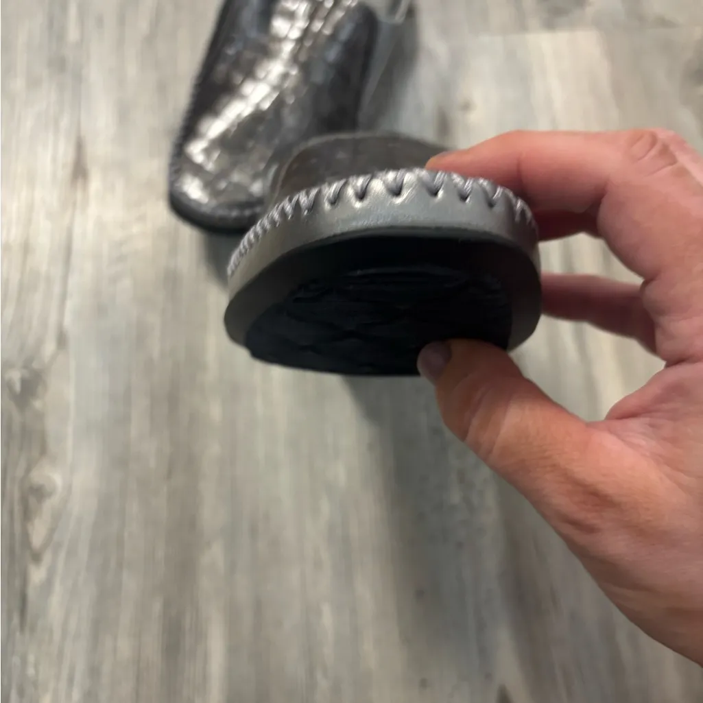 Rialto Comfort Metallic Gray Slip On Mule Heels Size 9 - Image 4