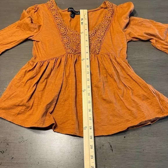 Derek Heart Womens Small Peasant Top Orange Crochet V Neck Long‎ Sleeve Blouse - Image 7