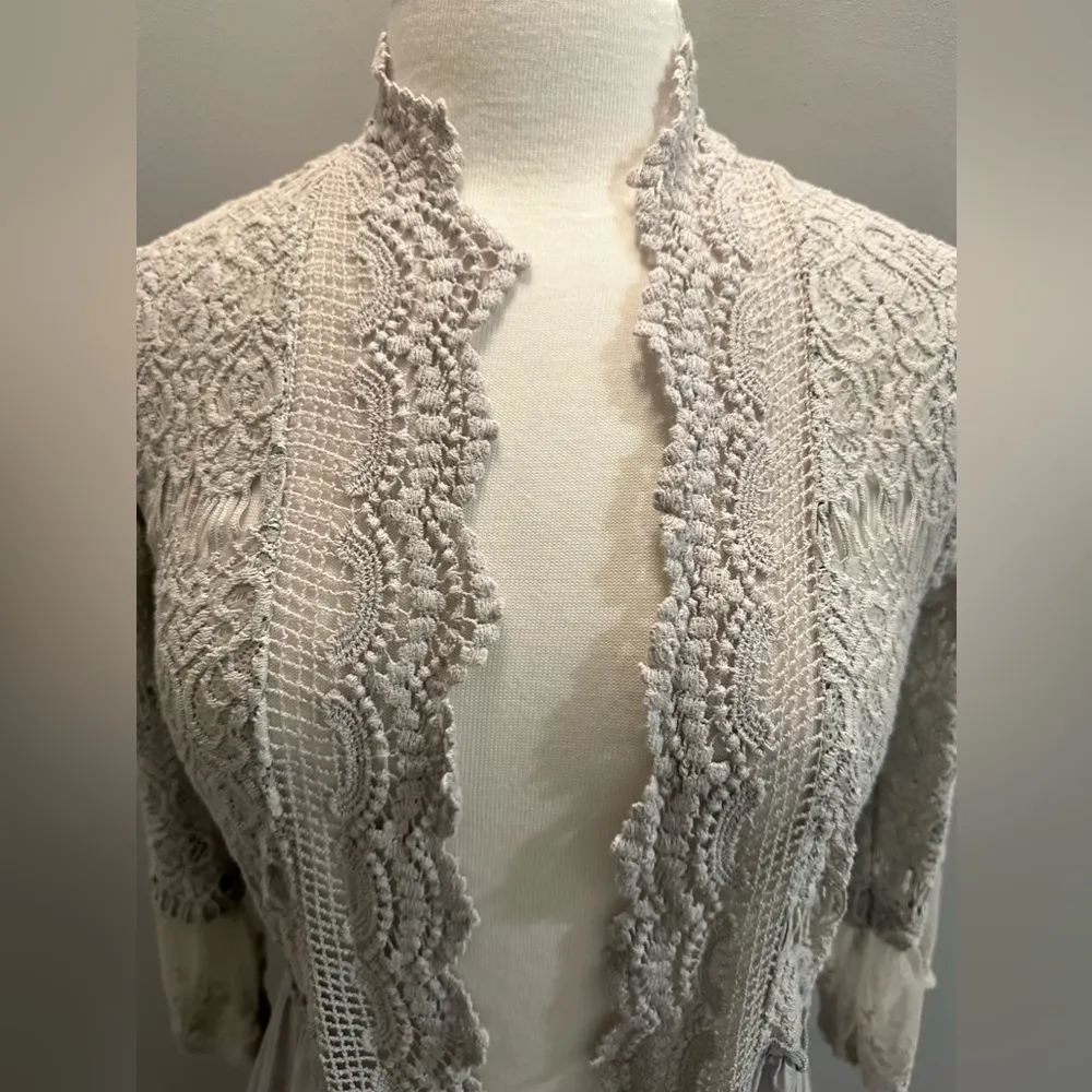 BKE Boutique Chiffon Lace overlay Flyaway Cardigan. Size XSmall Glacier … - Image 3